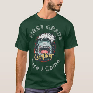 Funny Shark erste Klasse, hier kommen Kinder zurüc T-Shirt