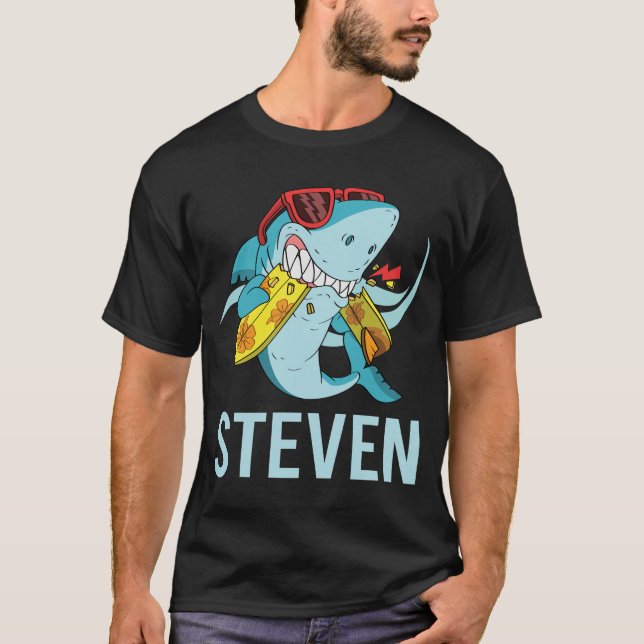 Funny Shark - Name Steven T-Shirt (Vorderseite)