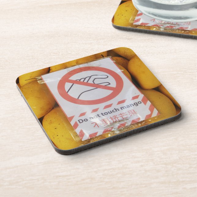Funny Sign 'Do not Touch mango' Getränkeuntersetzer (Linke Seite)