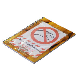 Funny Sign 'Do not Touch mango' Notizblock