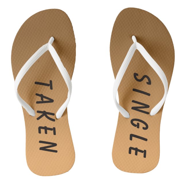 Funny Single Taken Sign Golden Flip Flops (Fußbett)