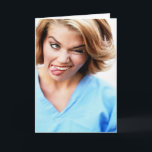 Funny Sister Zitat Sprichwort - Ich lächle, weil . Karte<br><div class="desc">Funny Sister Quote Sprichwort: "Ich lächle, weil du meine Schwester bist, ich lache, weil du nichts dagegen tun kannst!" Individuell anpassbare lustige Foto Grußkarten, Geburtstagskarten, Ruhekarten, Abschluss Karten, Visitenkarten, Miss Karten, Get Well Karten Postkarten und Fotokarten für jeden Anlass, den Sie sich erträumen können. Fügen Sie Ihren Geschmack zu jeder...</div>