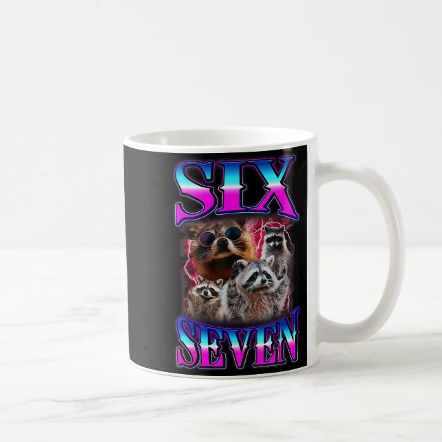 Funny Six Seven 67 Meme 67 Racoon Meme Bootleg Gra Kaffeetasse (Rechts)