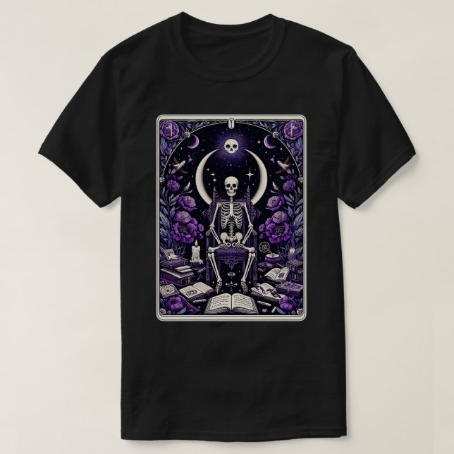 Funny Skeleton Book Lover Tarot of the Reader Funn T-Shirt (Design vorne)