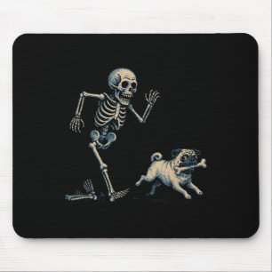 Funny Skeleton Chasing Mops Halloween Hund Mama Mo Mousepad