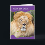 Funny Sleepy Lion Birthday Karte<br><div class="desc">Großartige Geburtstagskarte für das Party mit einem Foto eines schläfrigen Löwen. Denn "Im Dschungel,  dem mächtigen Dschungel,  schläft der Löwe heute Abend." Ja,  richtig. Schlaf,  wenn du tot bist. Party heute Abend! Ich wünsche dir einen aufreißenden Geburtstag!</div>