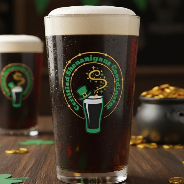 Funny St Paddys Certified Shenanigans Coordinator Glas (Von Creator hochgeladen)