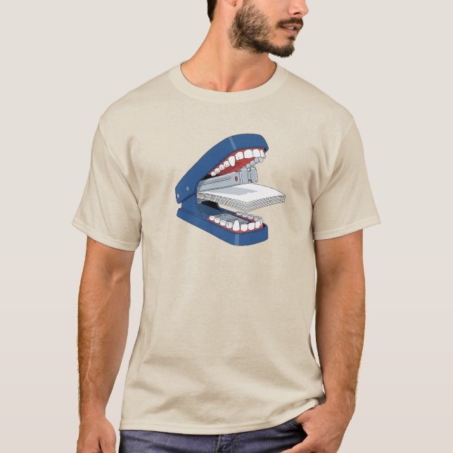 Funny Stapler Teeth | Surreal Office-T-Shirt T-Shirt (Vorderseite)