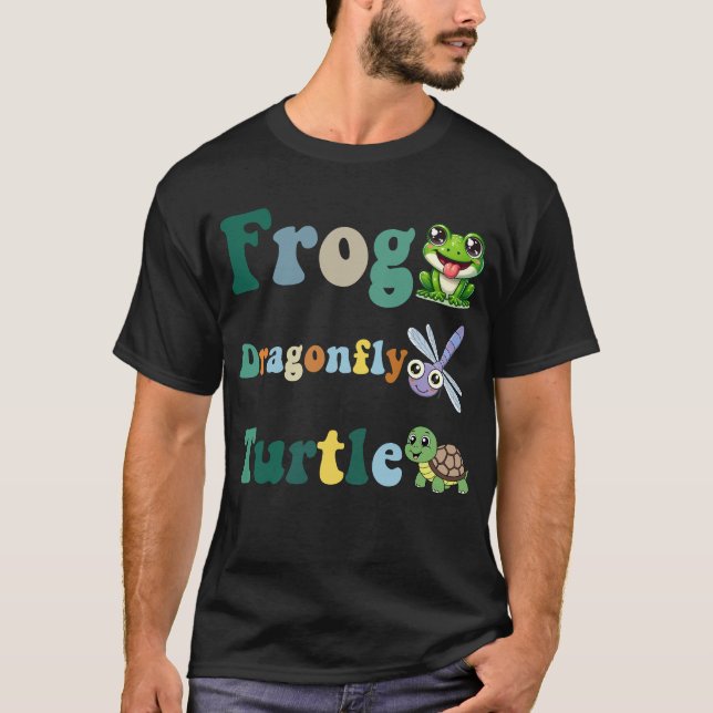 Funny Subtle Political Humor Frog Dragonfly Turtle T-Shirt (Vorderseite)