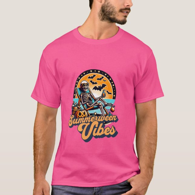 Funny Summerween Vibes Summer Skeleton Beach Chill T-Shirt (Vorderseite)