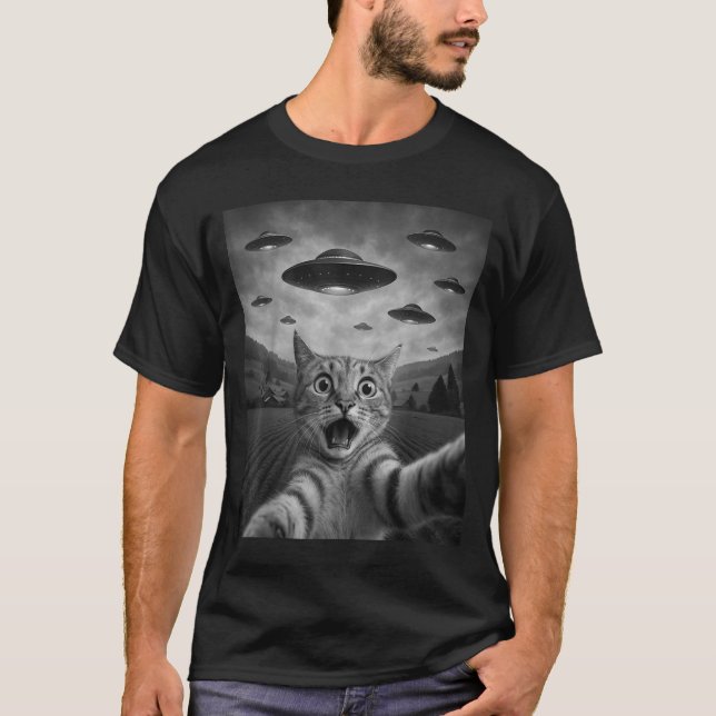 Funny Surprised Ed Cat Selfie With Alien Ufo Cat U T-Shirt (Vorderseite)