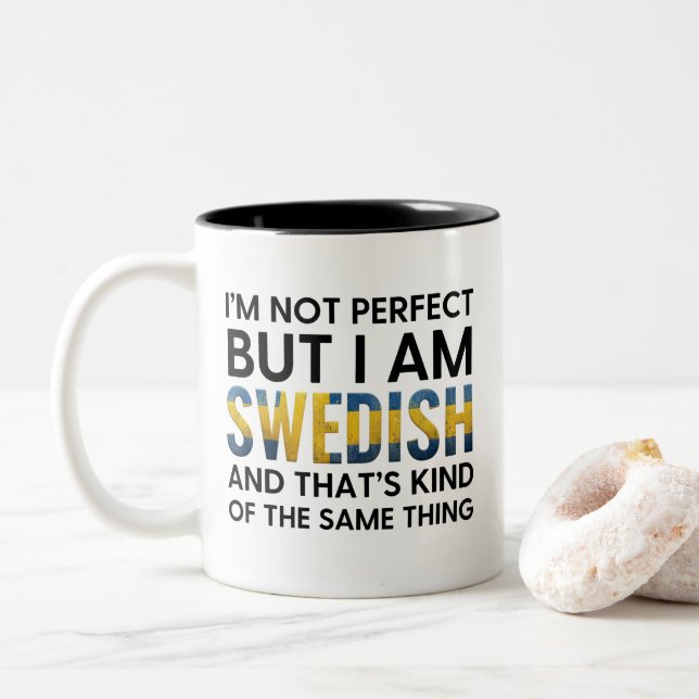 Funny Swedish Zweifarbige Tasse (Mit Donut)