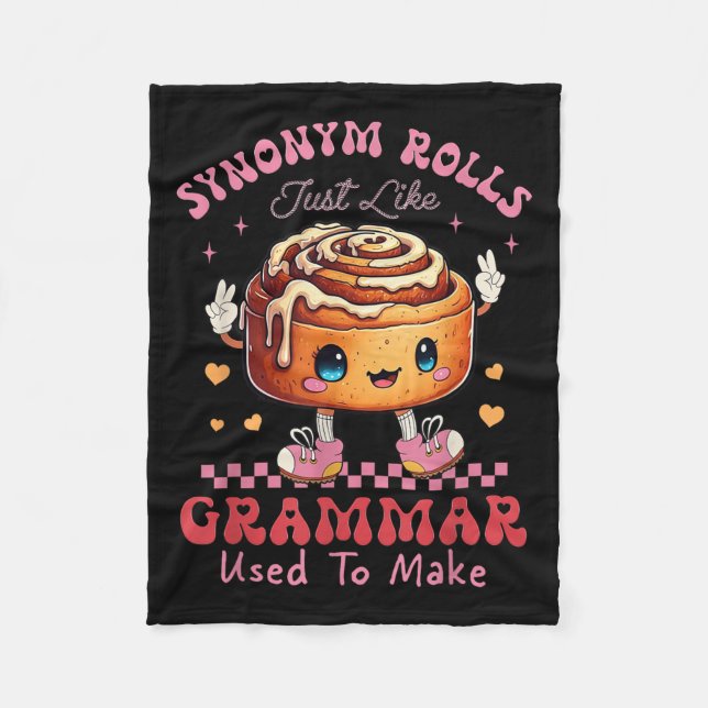 Funny Synonym Rolls Joke Cinnamon Rolls Grammar Pu Fleecedecke (Vorderseite)