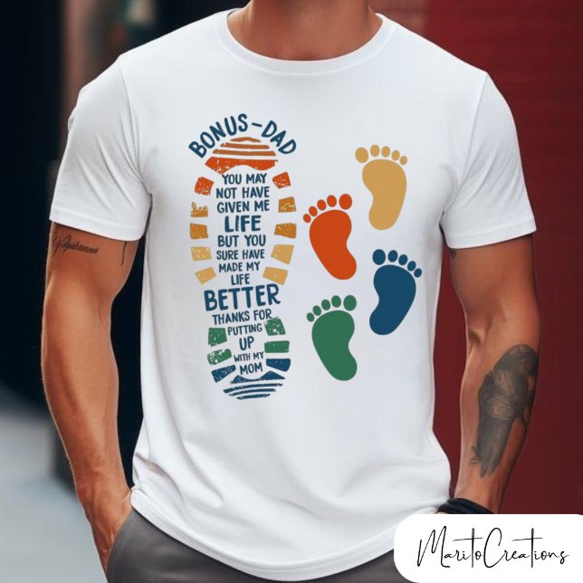 Funny t-shirt with daddy's footprint design (Von Creator hochgeladen)