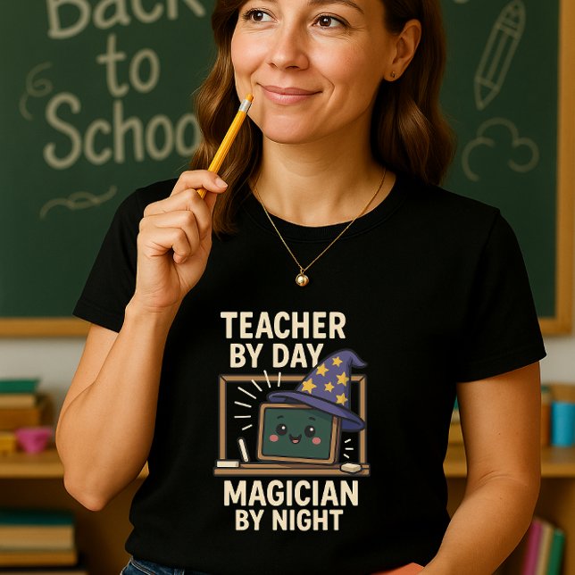 Funny Teacher Shirt, Zauberer bei Nacht T-Shirt (Von Creator hochgeladen)