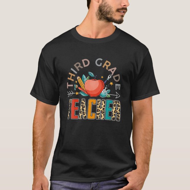 Funny Third Grade Lehrer Leopard T-Shirt zurück zu (Vorderseite)