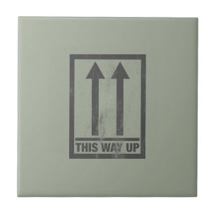 Funny this way up sign fliese