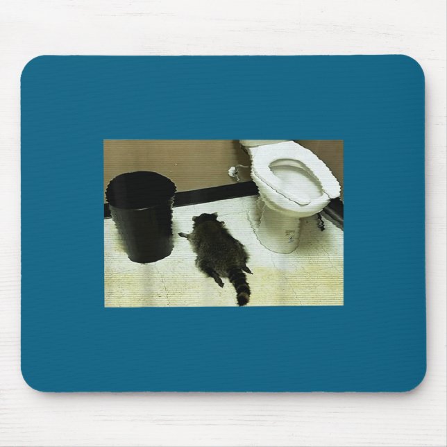 Funny Trashed Panda Drunk Racoon  Mousepad (Vorne)