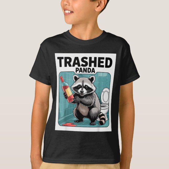 Funny Trashed Panda Raccoon Gets Drunk  T-Shirt (Vorderseite)