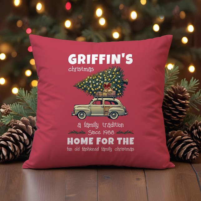 Funny Tree on Car Red Family Christmas Kissen (Von Creator hochgeladen)