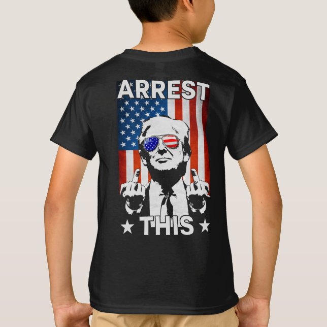 Funny Trump 2024 Festnahme Diese amerikanische Fla T-Shirt (Rückseite)