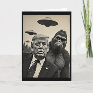 Funny Trump Bigfoot Selfie With Ufos Weird Alien  Karte