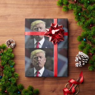 FUNNY TRUMP KISS CHRSTMAS Wrapping Paper Geschenkpapier