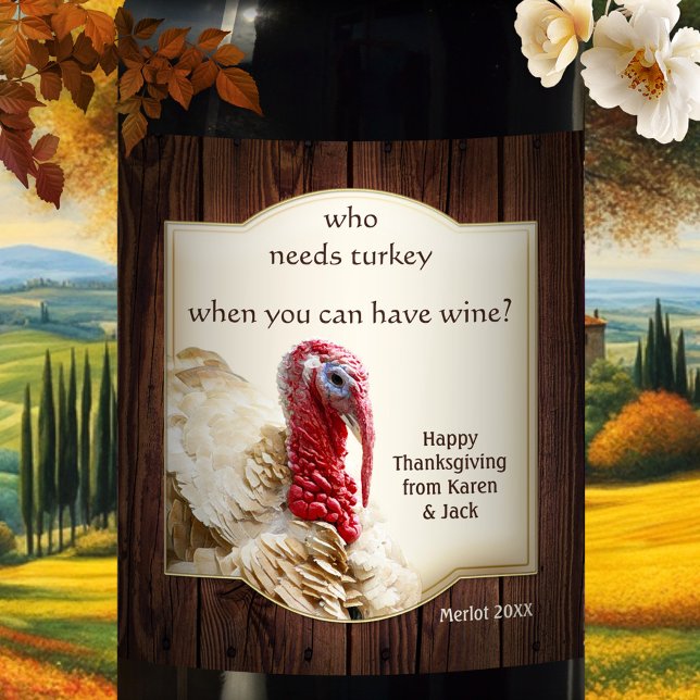 Funny Turkey Dark Wood Erntedank Weinetikett (A funny wine label for the Thanksgiving Holidays, featuring a painting of a turkey on rustic wood)