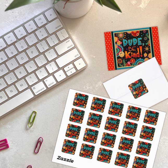 Funny Typ Sei freundlich und freundlich Quadratischer Aufkleber (Von Creator hochgeladen)