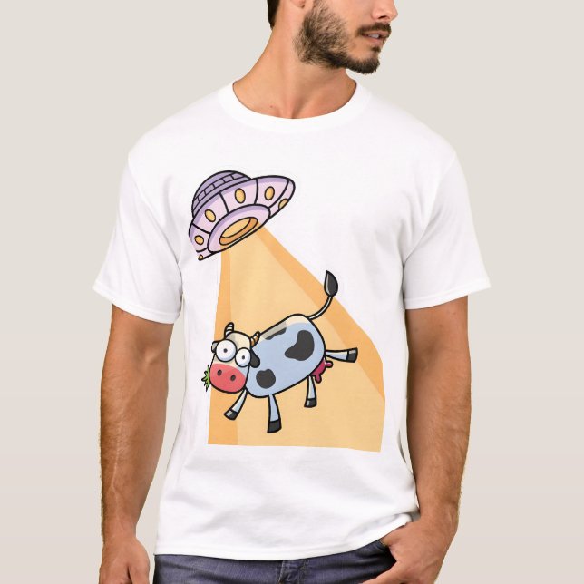 "Funny UFO Cow Abduction Cartoon - Cute Alien & Co T-Shirt (Vorderseite)