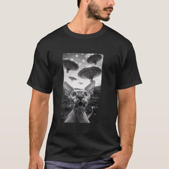 Funny UFO Flying Saucer Sphynx Cat Alien Selfie Me T-Shirt (Vorderseite)