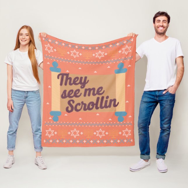 Funny Ugly Hanukkah See Me Scrollin T-Shirt Fleecedecke (Beispiel)