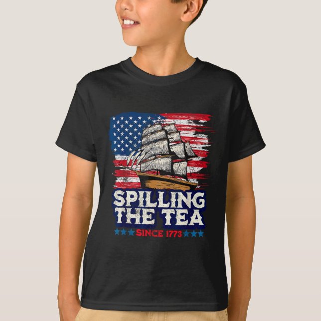 Funny Us History Teacher Boston Slling The Tea Sin T-Shirt (Vorderseite)