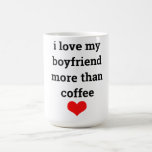 Funny Valentine's Day Coffee Boyfriend Zitat Gesch Kaffeetasse<br><div class="desc">Gedruckt mit rotem Herzmuster mit lustigem Zitat "i Liebe mein Freund mehr als Kaffee"! Dies ist ein cooles Geschenk für Valentinstag,  Freund Geburtstag oder jede Gelegenheit,  die Sie mögen!</div>