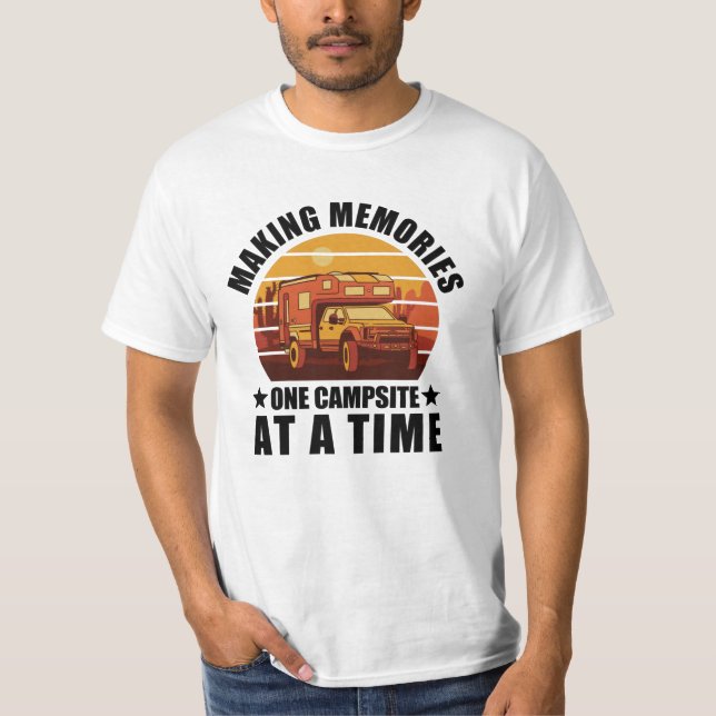 Funny Van Road Trip Camper Gift T-Shirt (Vorderseite)