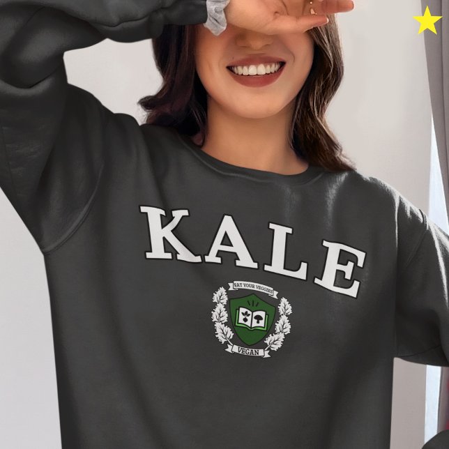 Funny Vegan Kale University Logo Sweatshirt (Von Creator hochgeladen)