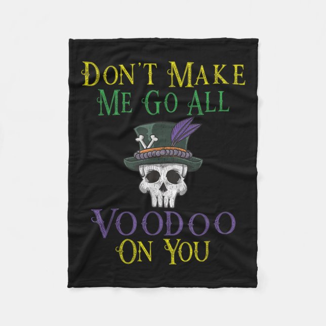 Funny Voodoo Quote - Witch Doctor Skull Mardi Gras Fleecedecke (Vorderseite)