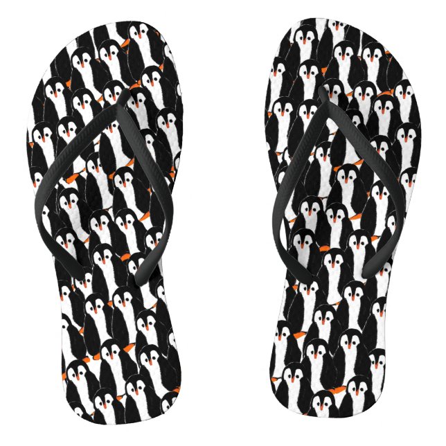 Funny Whimsical Piles of Pinguins Flip Flops (Fußbett)