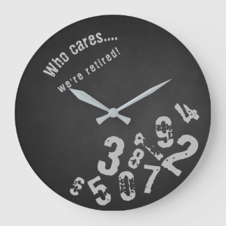 Funny Who Care's We re Remüde Grunge Chalkboard Große Wanduhr