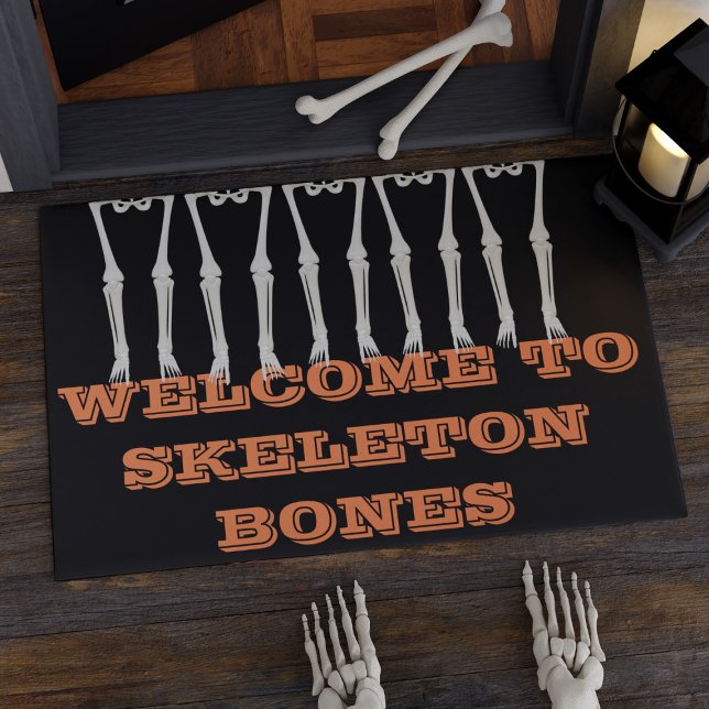 Funny Willkommen bei Skeleton Knochen Halloween Do Fußmatte (Welcome to Skeleton Bones doormat perfect for halloween!. Just add your name)