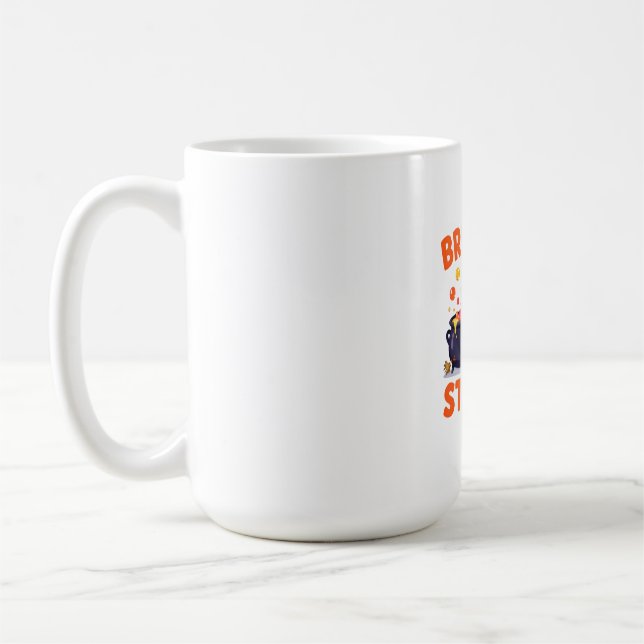 Funny Witch Yoga Design - "Brew & Stretch" Cartoon Kaffeetasse (Links)