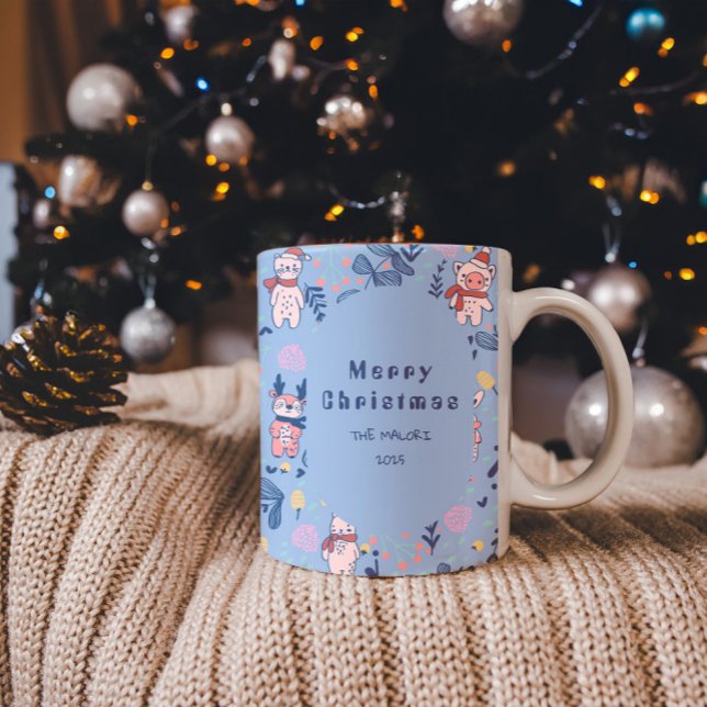 Funny Woodland Friends  Blue Winter Forest Pattern Zweifarbige Tasse (Von Creator hochgeladen)