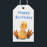 Funny Yellow Duck Playful Wink - Happy Birthday Geschenkanhänger<br><div class="desc">Alles Gute zum Geburtstag - Funny Yellow Duck Playful Wink Happy Lächeln Cartoon Zeichn und Text - Wählen / Fügen Sie Ihren einzigartigen Text / Schriftart / Farbe - Make Your Special Gift - Vergrössern und verschieben oder entfernen und fügen Sie Elemente / Bild mit Anpassungs-Tool! - Zeichn und Design...</div>