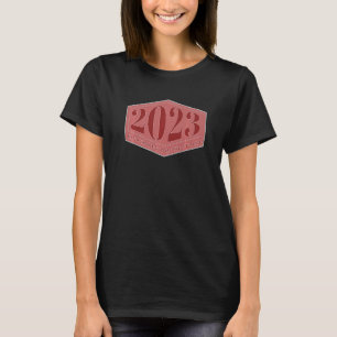 Für 2023 sieht der künftige positive Ausblick für T-Shirt