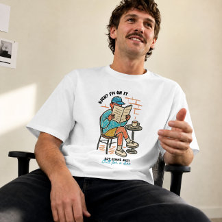 Für einen Moment entspannen – Lesen & Kaffee T-Shirt