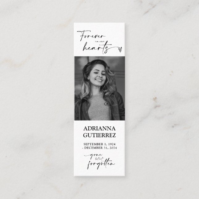 Für immer in unserem Hearts Foto Beerdigungsgedich Mini Visitenkarte (Vorderseite)