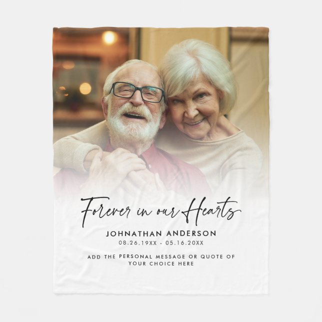 Für immer in unserem Hearts Memorial Foto & Messag Fleecedecke (Vorderseite)
