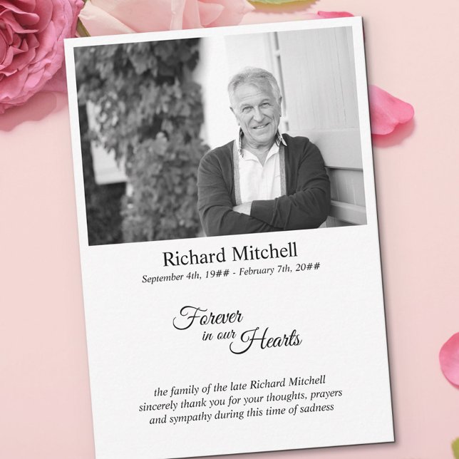 Für immer in unserem Herz Einfaches Schwarz-Weiß-F Dankeskarte (Von Creator hochgeladen)