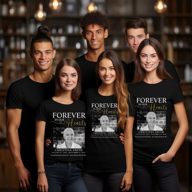 Für immer in unseren Herzen Beerdigung Foto Memori Tri-Blend Shirt (Von Creator hochgeladen)