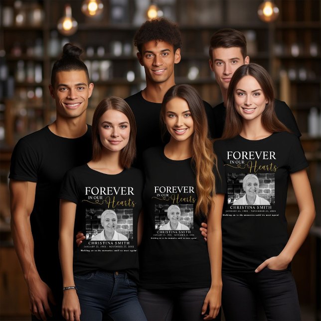 Für immer in unseren Herzen Beerdigung Foto Memori Tri-Blend Shirt (Von Creator hochgeladen)